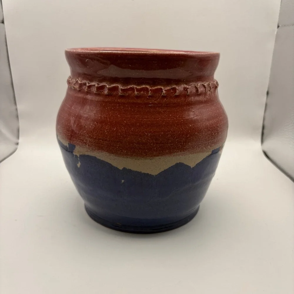 Running Doe Studio Pottery Vase Red Blue Glazed Signed Indian Mtn GA 1998 6.5